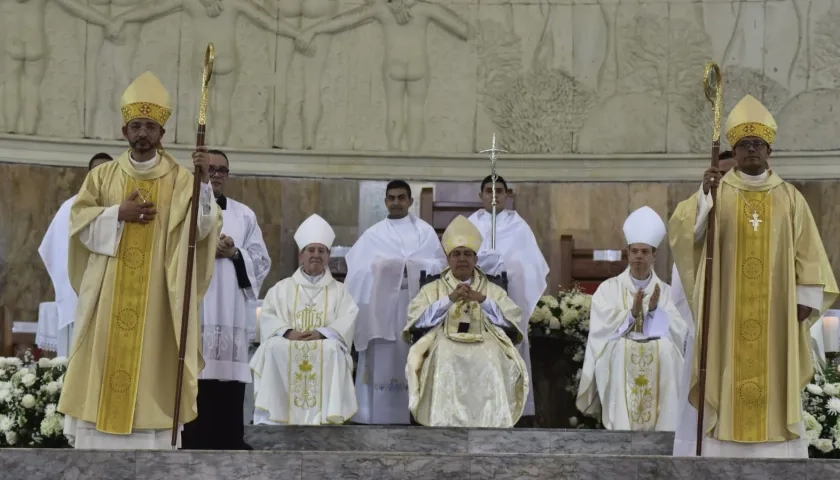 Ordenación de obispos de Edgar Mejía y Dimas Acuña.