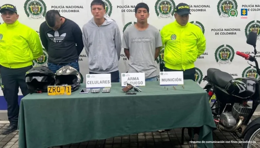 William Steven Grisales Salamanca, alias Palomo; Sebastián Gutiérrez Coronado, alias El Indio; y Brayan Alberto Paz Mosquera, alias ‘Tony’. 