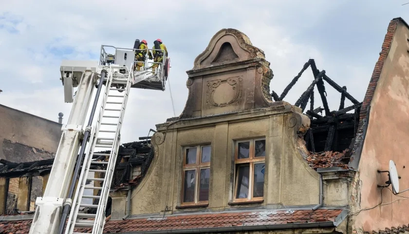 Edificio incendiado.