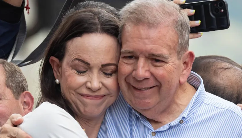 Edmundo González junto a María Corina Machado. 