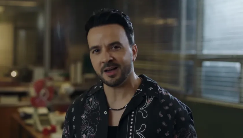 Cantante Luis Fonsi. 