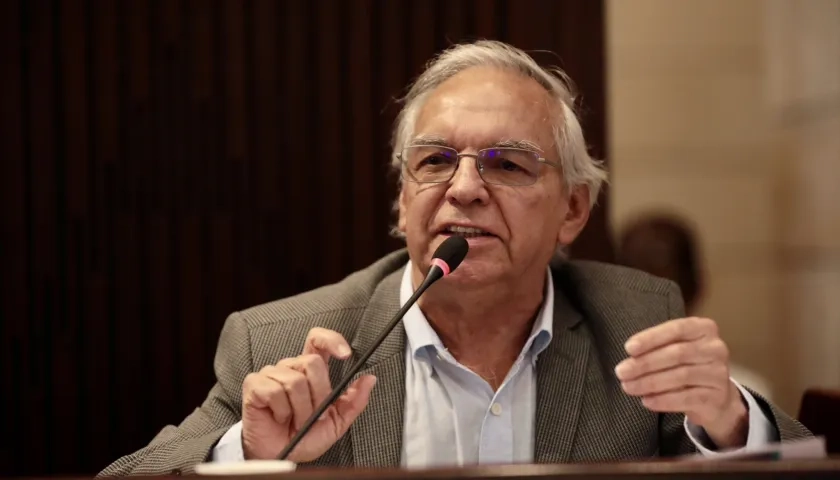 Ricardo Bonilla, ministro de Hacienda. 