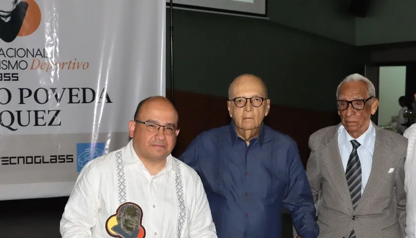 Los ganadores de 2023: José Orlando Ascensio, Jorge Humberto Klee, Guillermo Rodríguez y Ricardo Ordóñez.