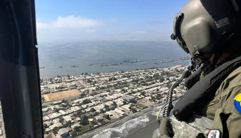 Han lanzado 10.000 volantes desde el aire. 