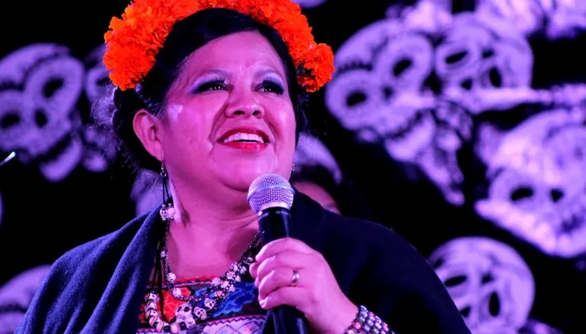 Alma Rosa Rivera, narradora oral y fundadora de la compañía Itacate de Cuentos de México.