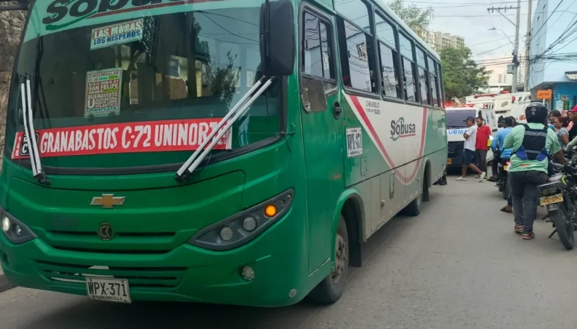 Buseta involucrada en el accidente. 