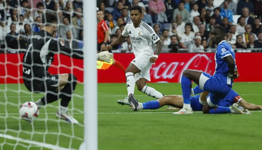 Acción del tercer gol del Real Madir marcado por el brasileño Rodrygo.