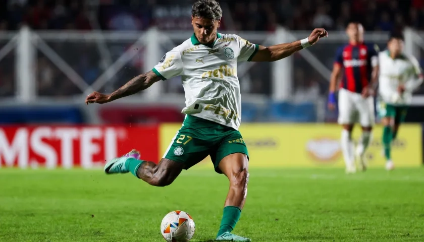 Richard Ríos tenía contrato vigente con Palmeiras hasta diciembre de 2026.