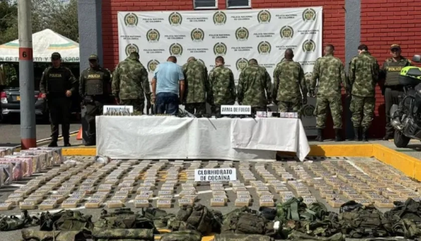 Falsos militares capturados. 