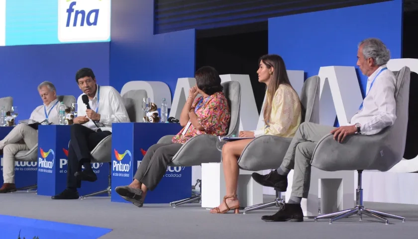 Panel con entidades bancarias