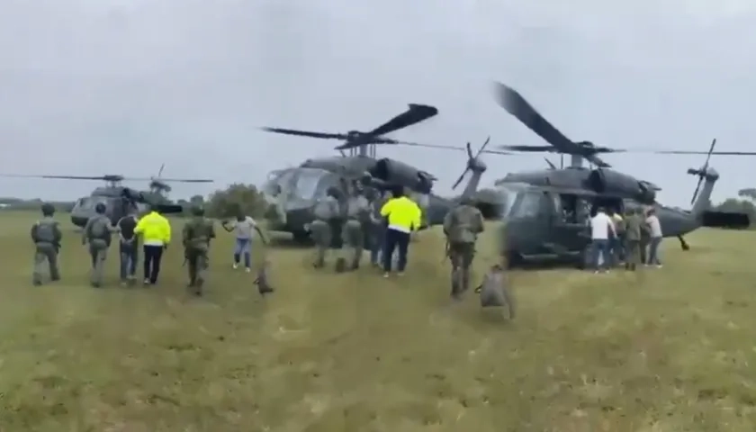 La captura de este hombre fue realizada por tropas del Ejército y uniformados de la Policía. 