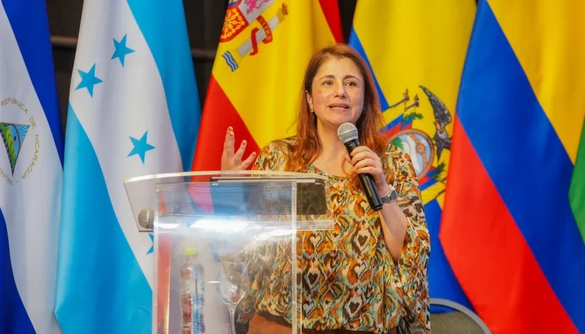 Iris Marín Ortiz, defensora del Pueblo.