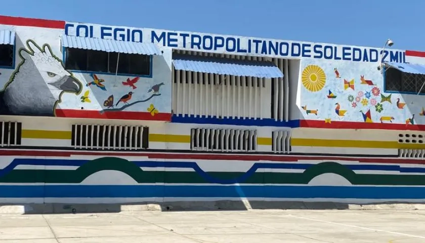 Colegio Metropolitano de Soledad 2000.