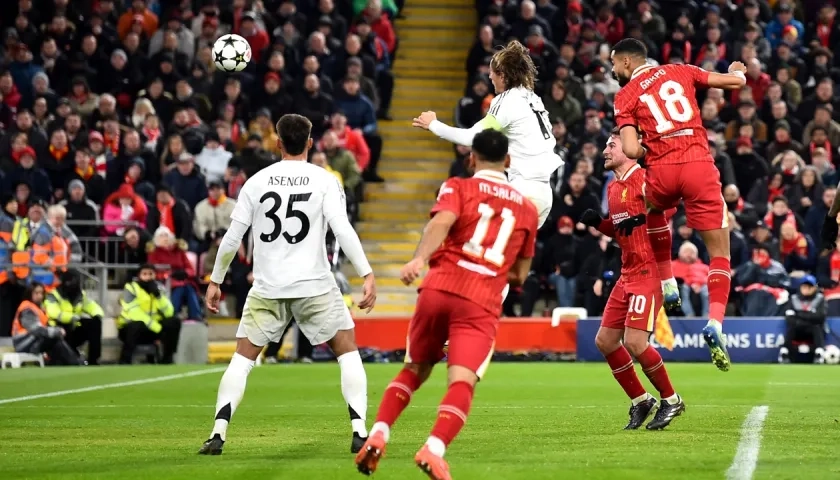 El cabezazo de Cody Gakpo que significó el segundo gol del Liverpool.