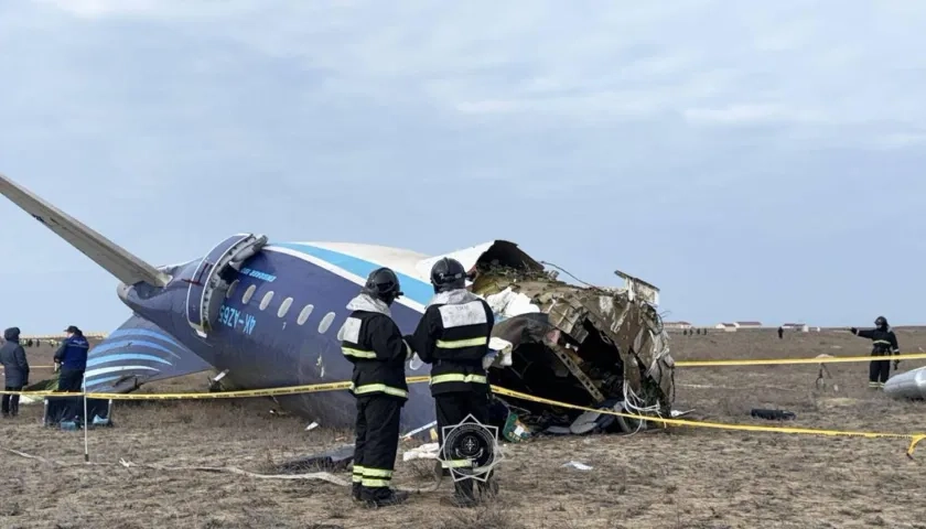 Avión siniestrado en Kazajistán. 