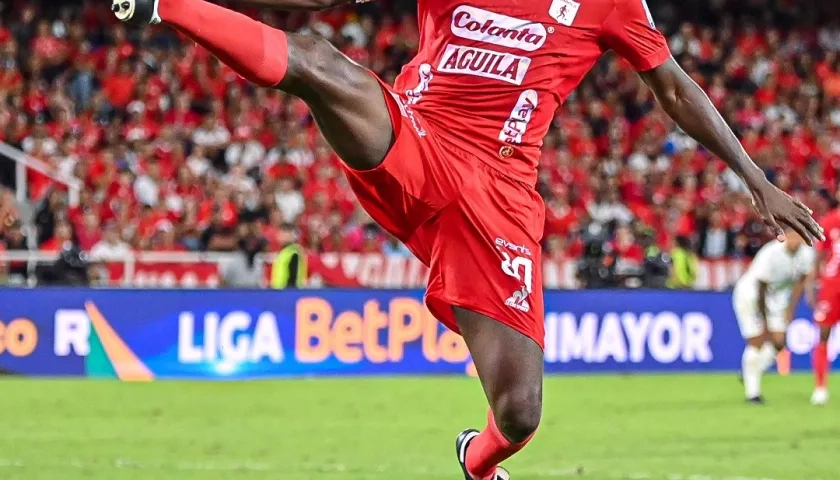 Adrián Ramos ganó dos títulos de Liga con el América de Cali.