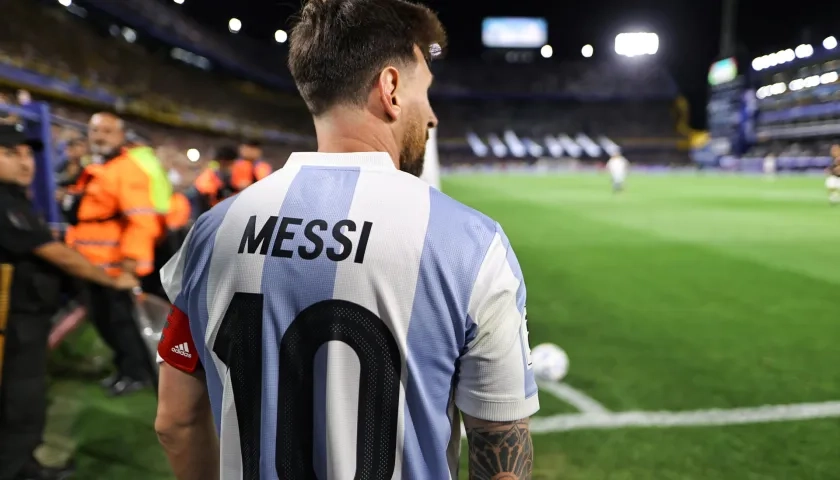 El futbolista argentino Lionel Messi en el estadio La Bombonera, en Buenos Aires. 