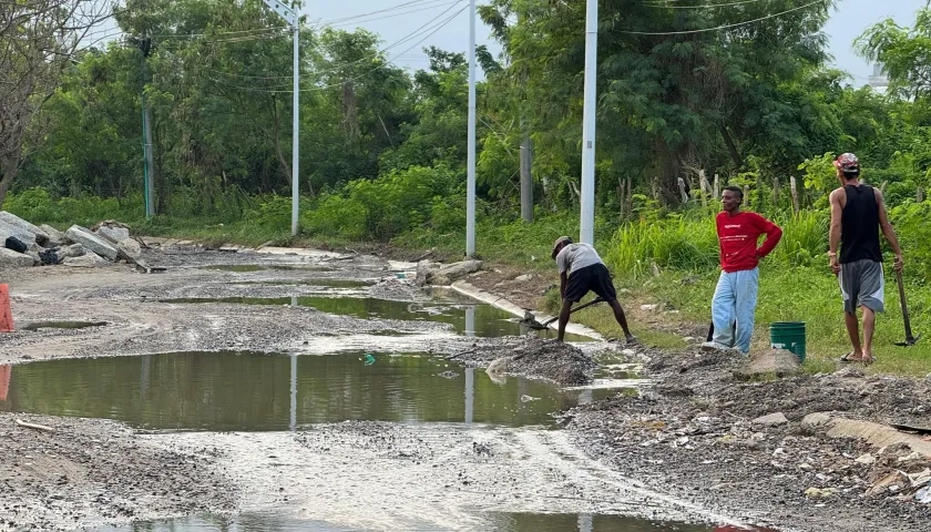 Estado actual de una de las orejas del puente de la Cordialidad con Circunvalar.