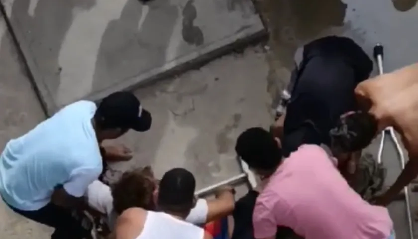 Lugar de donde cayó el hombre