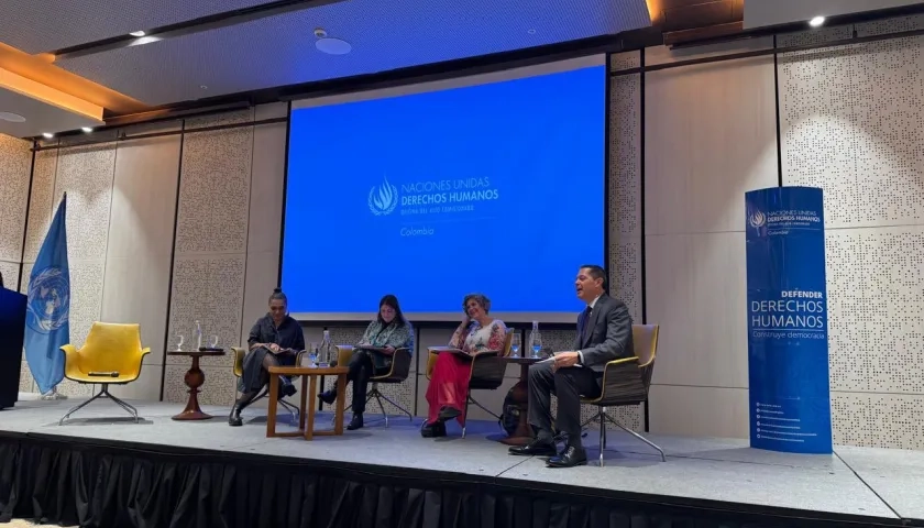 Consejo de DD.HH. de la ONU entregando su informe.