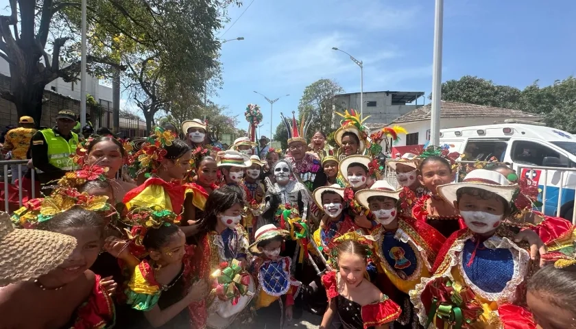 Integrantes del Garabatico de la 8.