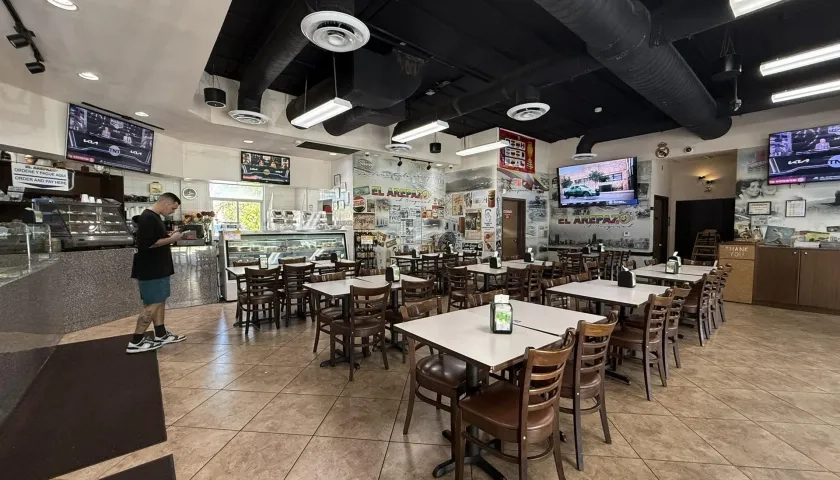Restaurante venezolano en Doral, Estados Unidos.