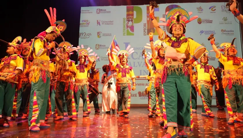 Muestra del Carnaval de Negros y Blancos.