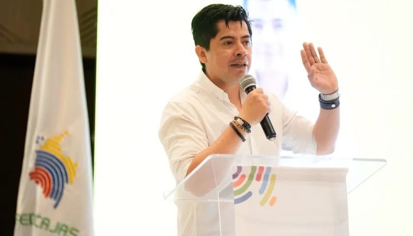 Ariel Ávila, senador de la República.