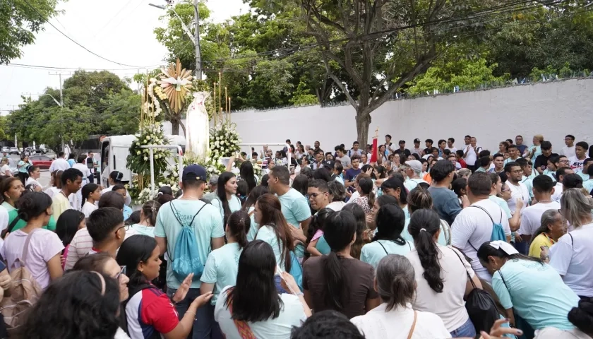 El recorrido será por las calles de la ciudad con la imagen de la Virgen María. 