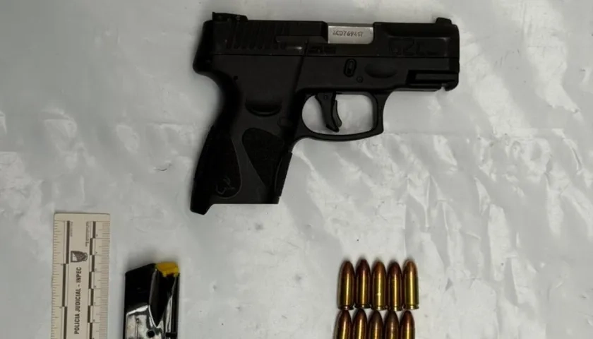 El arma que pretendía ser ingresada a La Picota. 