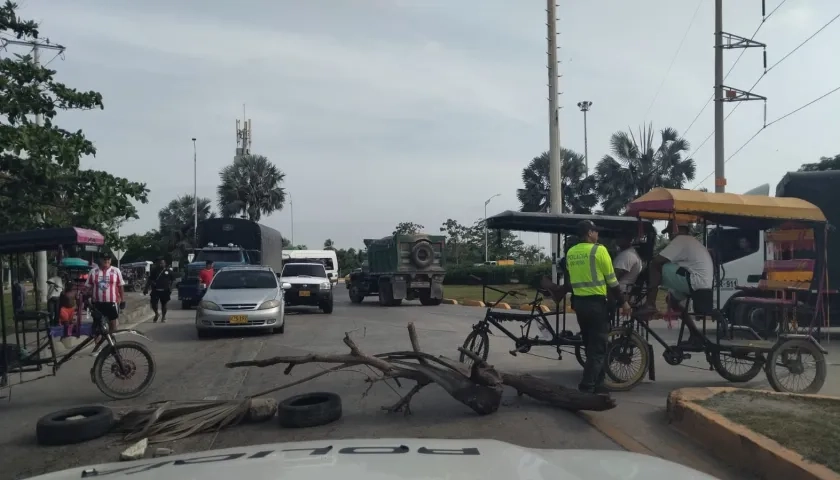 Bloqueo en el sector de La Bendición de Dios. 