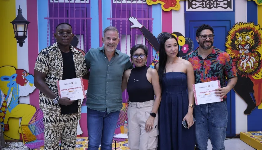 Braulio Simarra, bailarín; Juan José Jaramillo, gerente de Carnaval S.A.S.; Vianny Pérez, periodista, Andrea Bedoya, escritora; Francisco Eversley, historiador