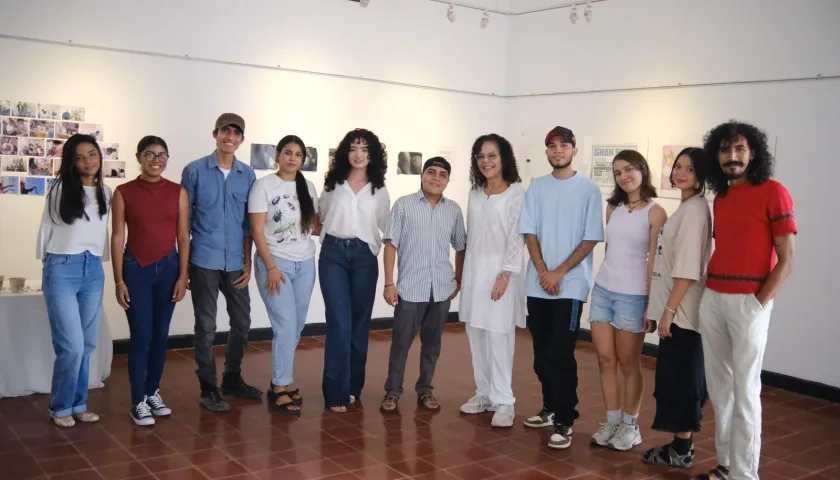 Los expositores hacen parte del programa de Artes Plásticas de la Universidad del Atlántico.  