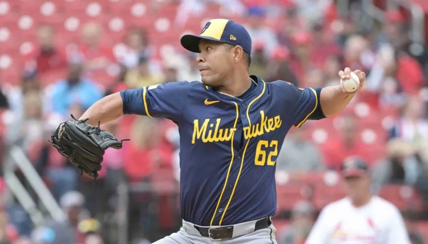 José Quintana tiene marca de cuatro ganados y uno perdido en 2025.