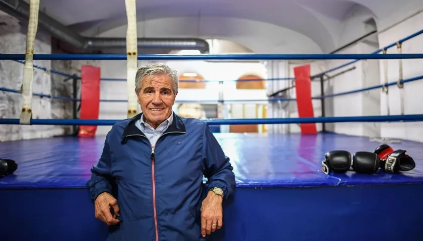 Nino Benvenuti perdió su título mundial con el argentino Carlos Monzón.