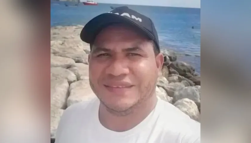 Álvaro Javier Vélez Vásquez.