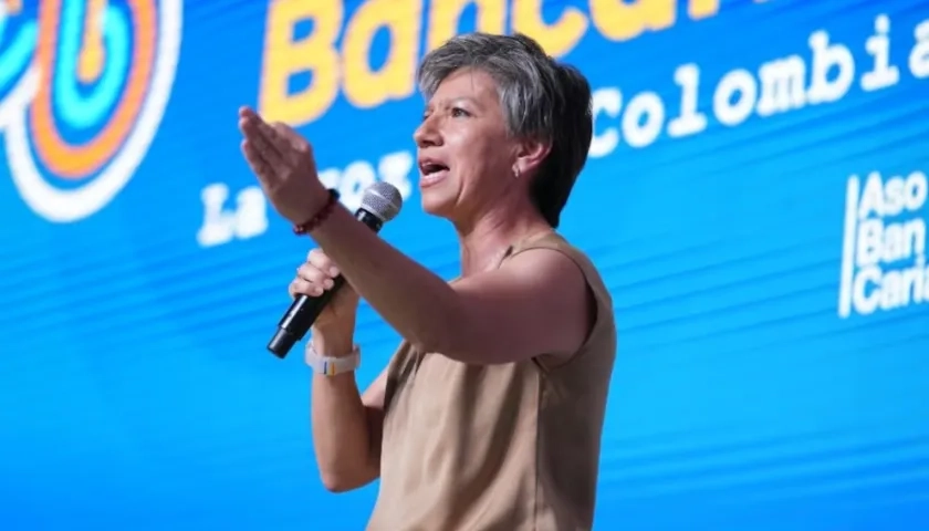 La candidata presidencial Claudia López.