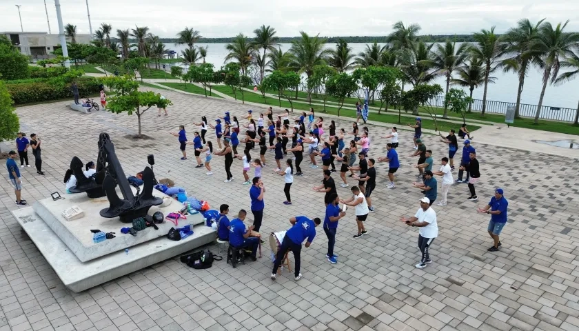 Integrantes de la Fundación folclórica cumbiamba ‘La Guapachosa’.