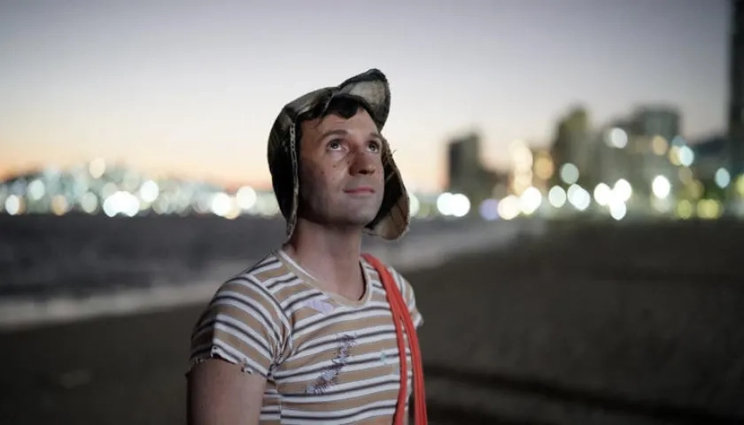 Pablo Cruz Guerrero es Chespirito en 'Sin querer queriendo'.