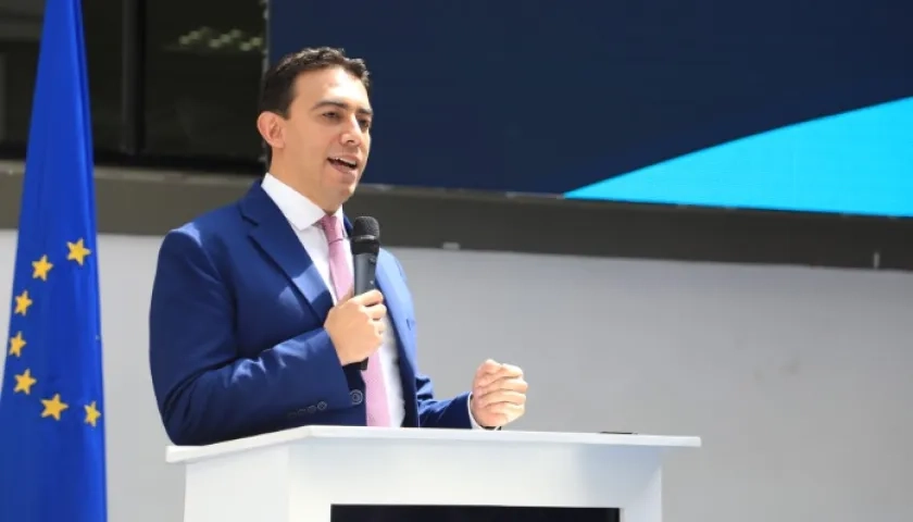 Exregistrador Alexander Vega, actual codirector del Partido de la U.