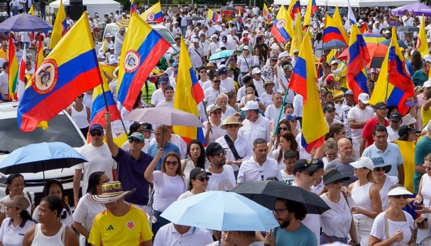 En Barranquilla la multitud se concentró en la Plaza de la Paz.