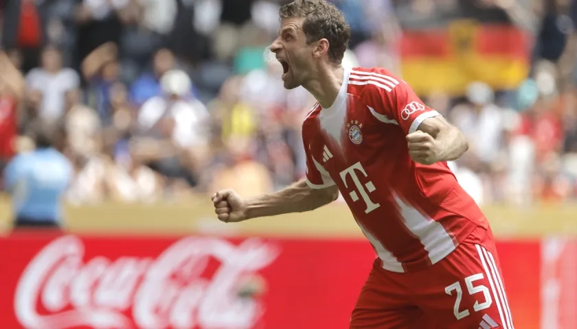 Thomas Muller marcó un doblete para el Bayern Múnich. 
