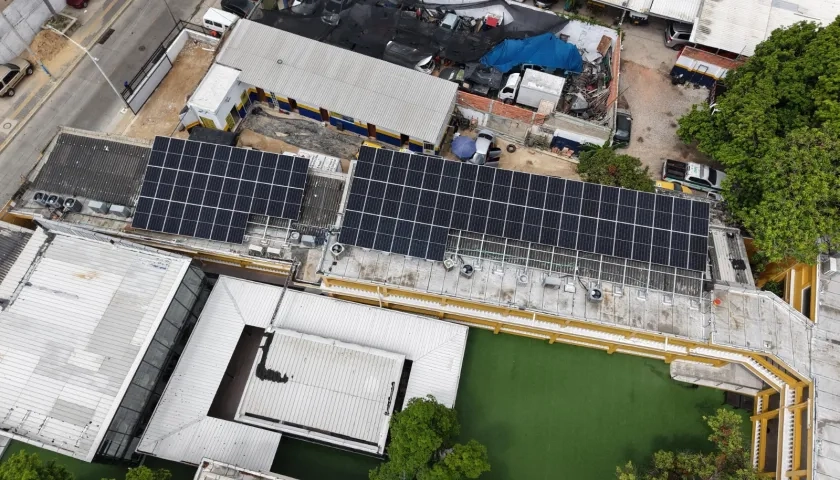 Planta solar de la IUB.