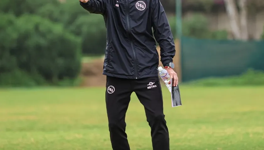 Arturo Reyes dirigió su primer partido como técnico del Sport Boys. 