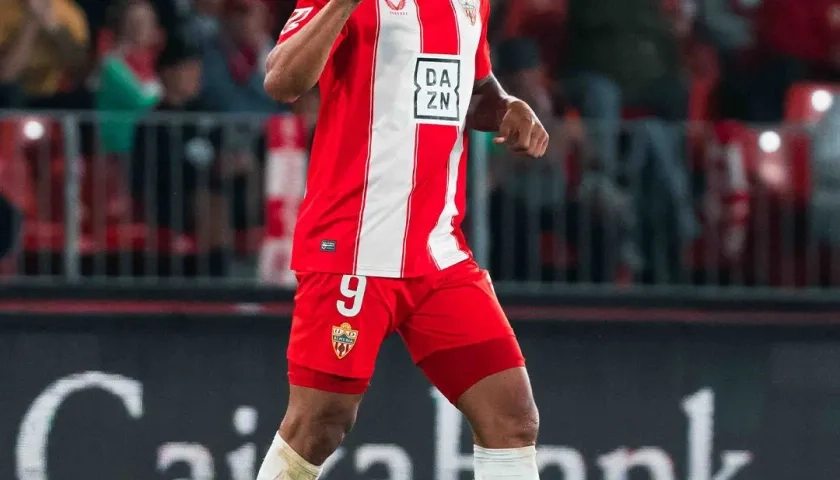 Luis Javier Suárez, delantero samario del Almería de España.