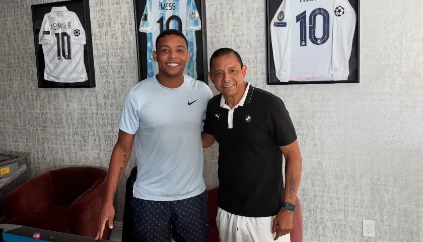 Luis Fernando Muriel con Iván René Valenciano. 