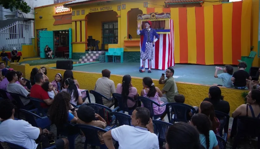 Todas las funciones en Casa Moreu.