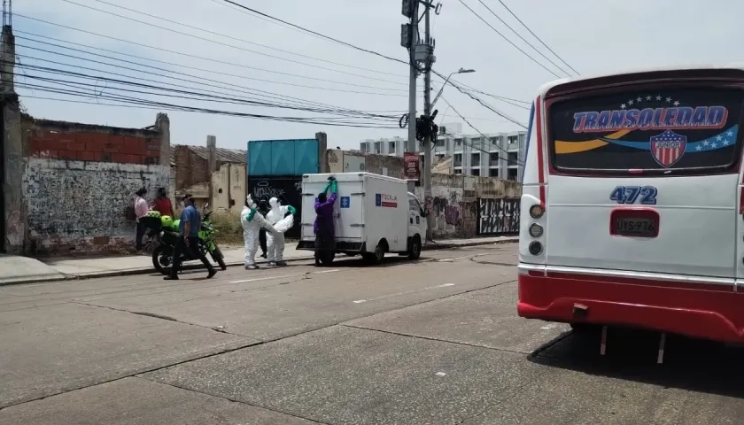 Levantamiento del cadáver. 