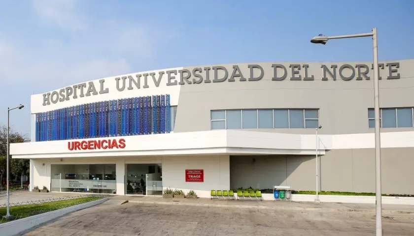 La adolescente fue trasladada al Hospital Universidad del Norte.