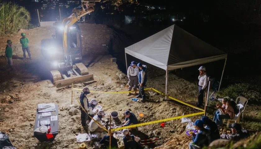 Exhumación en La Escombrera, en Medellín. 